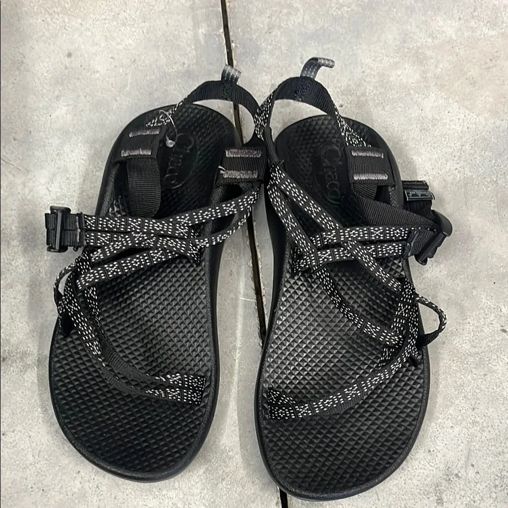 New Chaco ZX1 EcoTread Strappy Outdoor Sandals Kid 6 Woman 7-7.5 Black White
